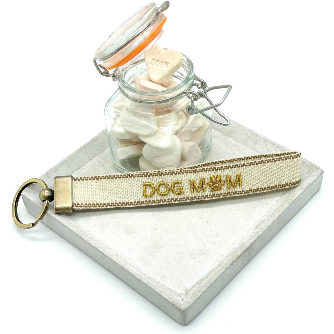 DOG MOM Woven embroidered keychain keychain