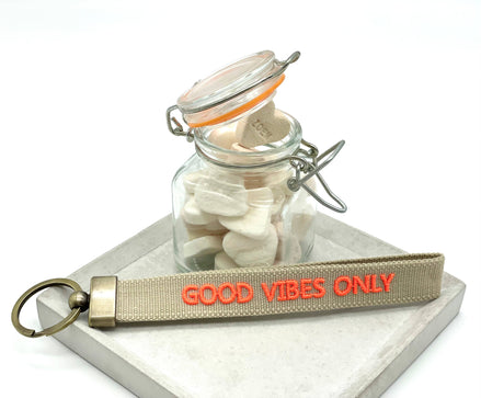 GOOD VIBES ONLY woven embroidered keychain keychain