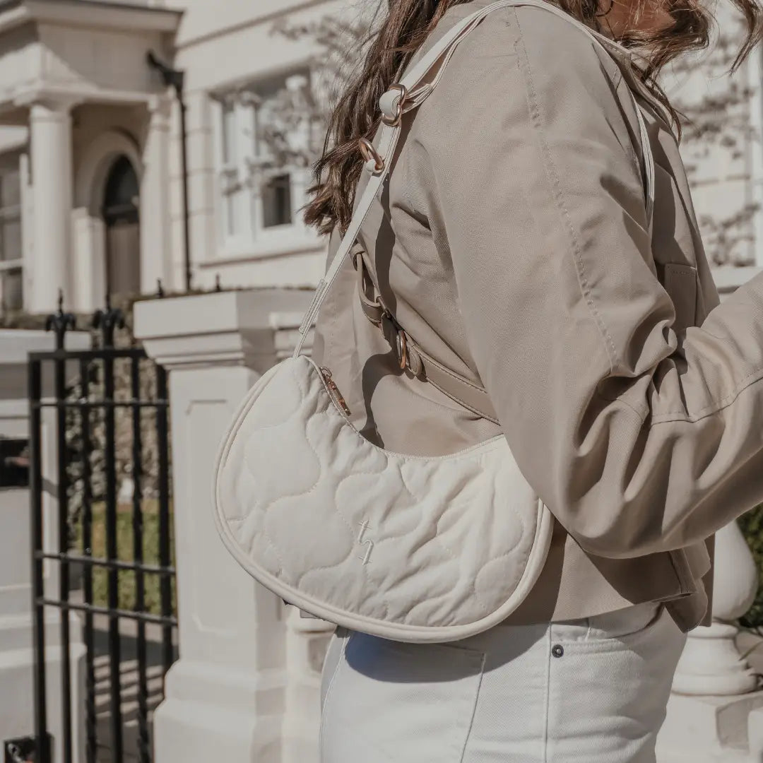By Teddy Marshmallow | the Quilted Walking Bag