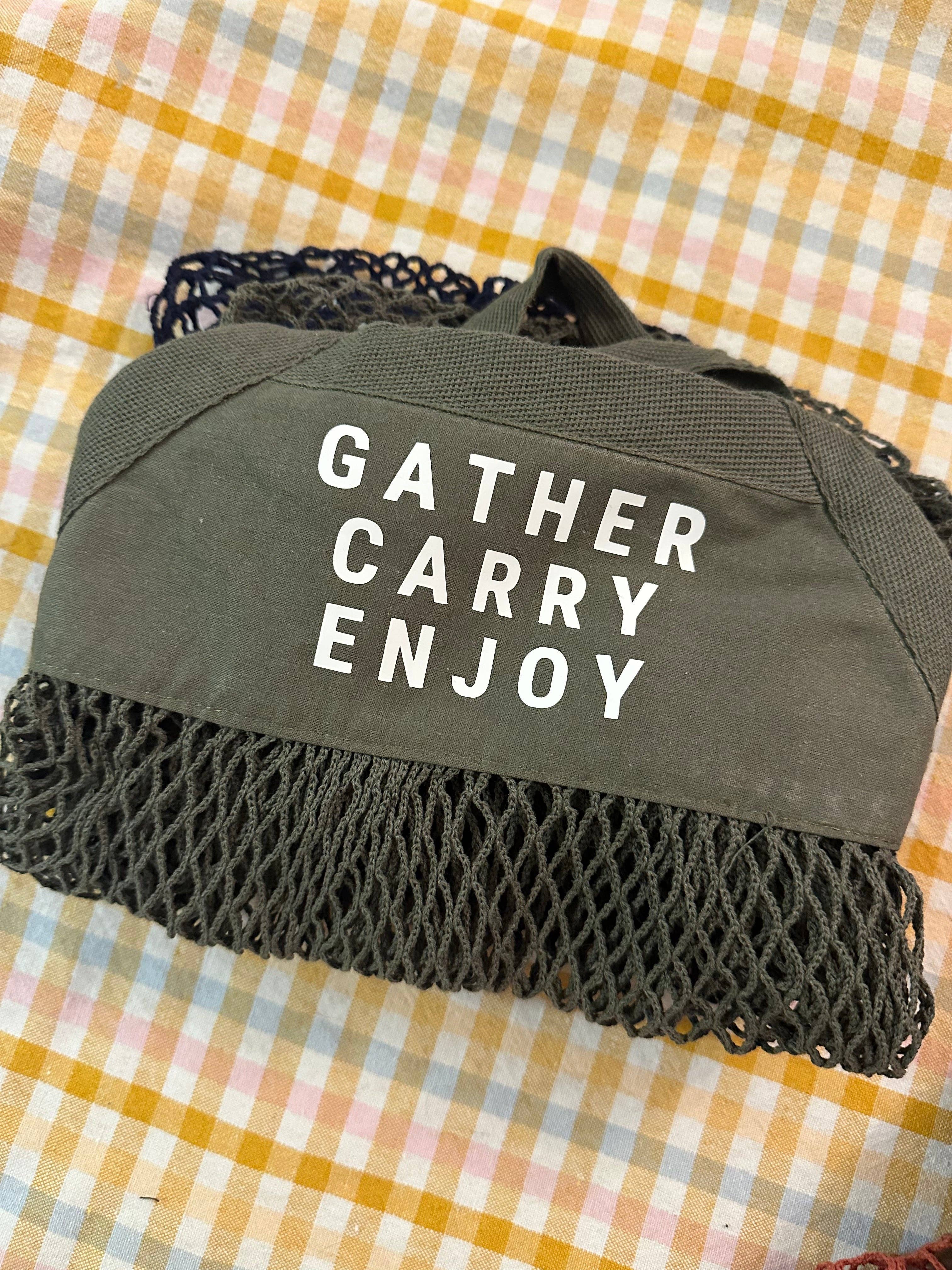 Mesh Grocery Shopper: Cream- dark green out for provisions / Regular