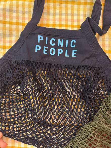 Mesh Grocery Shopper: Yellow- red text for the good stuff / Regular