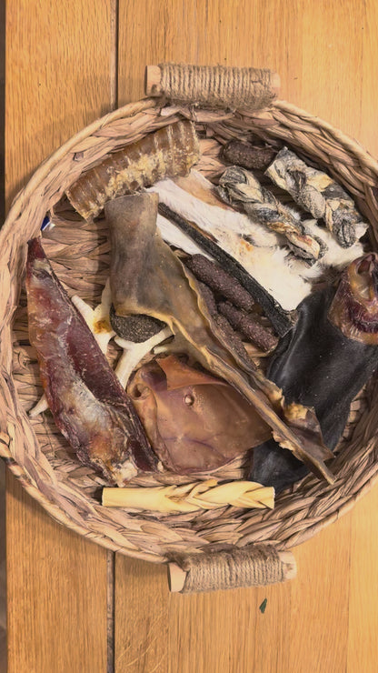 30 PIECE NATURAL TREAT BOX